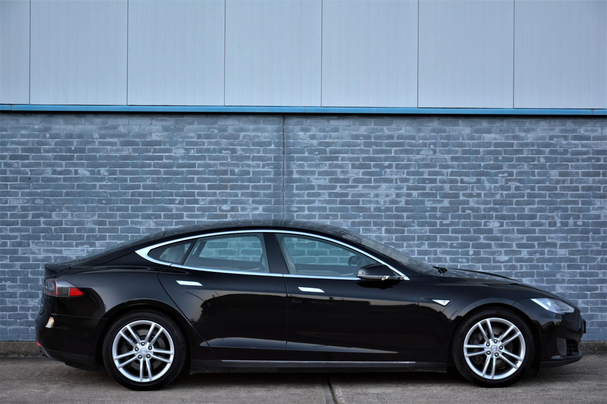 Tesla model s 70d