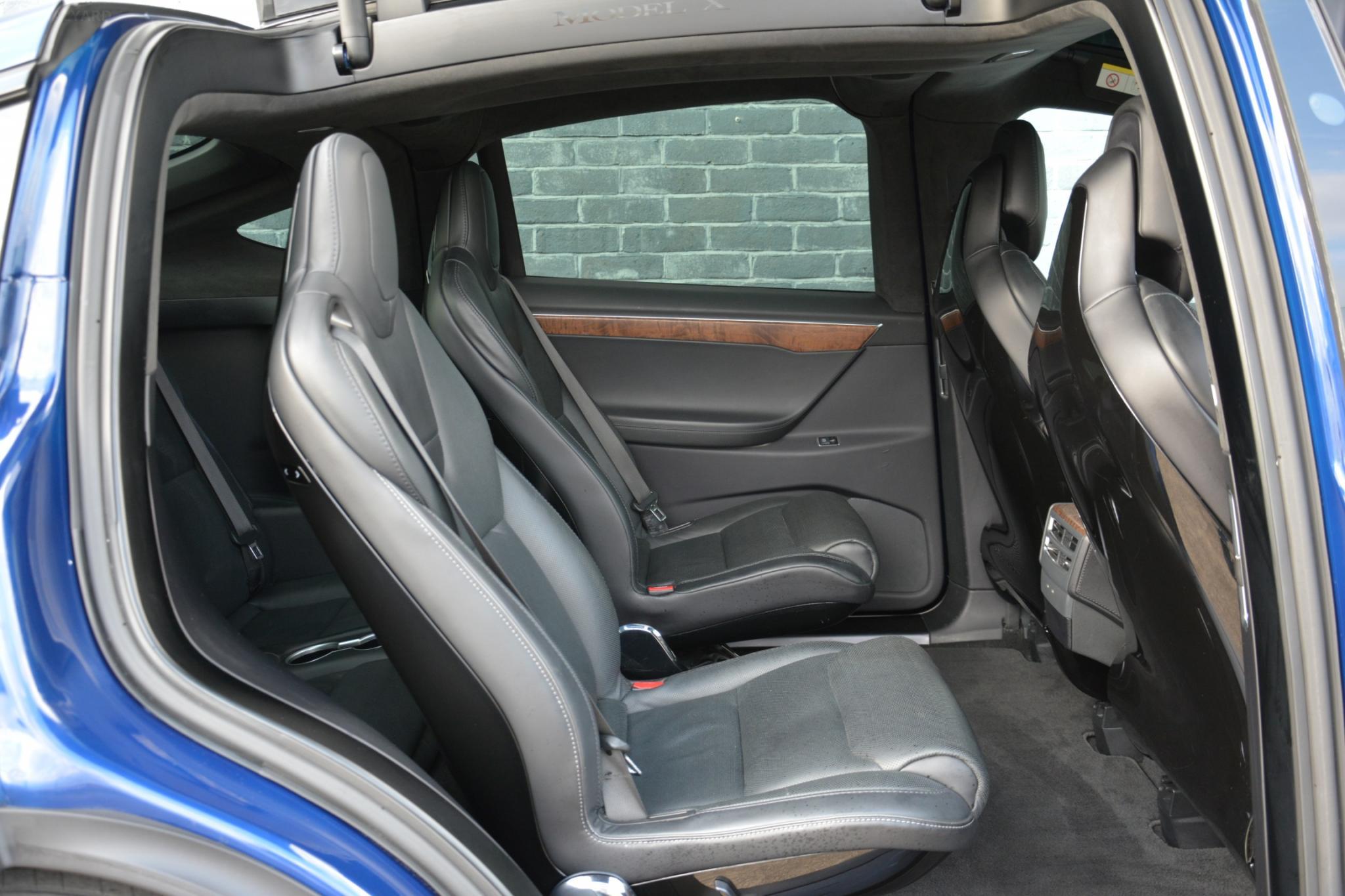 TESLA MODEL X 90D
