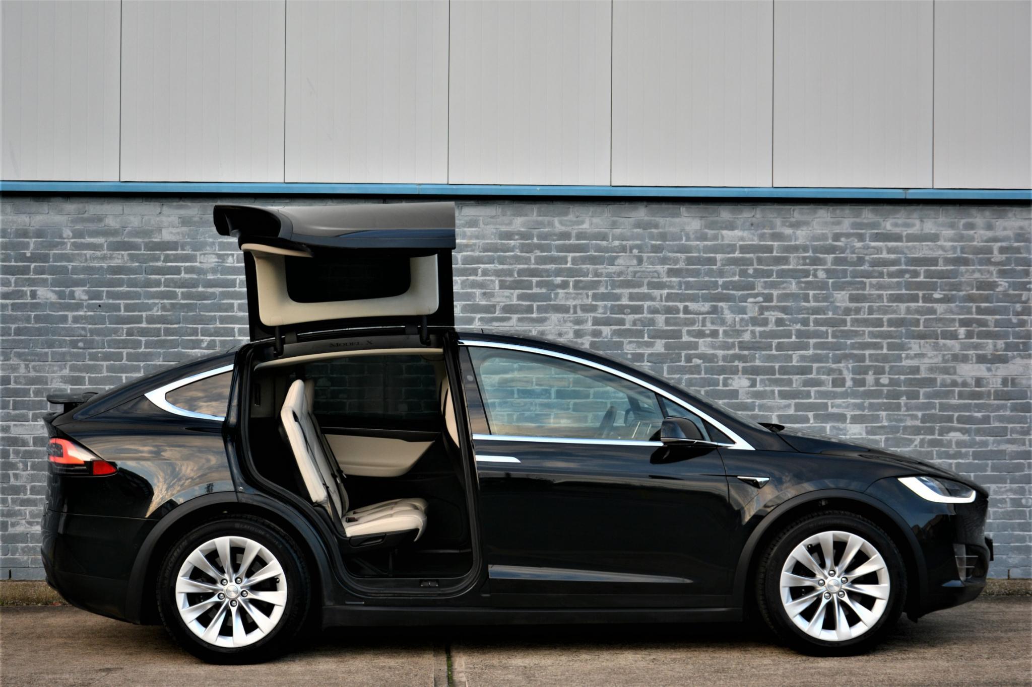 TESLA MODEL X 75D